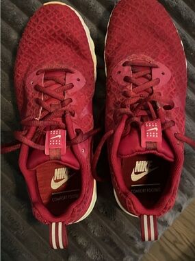 Nike Women’s Red Sneakers